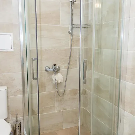 Primorki Park 1 Bd Flat With Desk & Balcony Apartman *