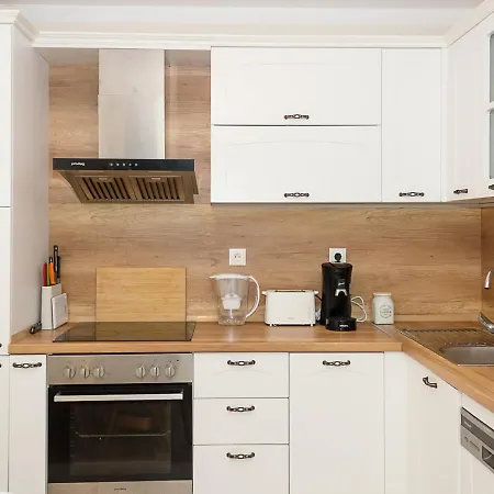 Apartament Primorki Park 1 Bd Flat With Desk & Balcony *