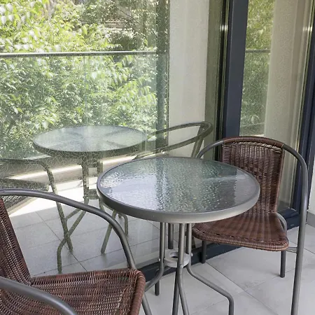 Primorki Park 1 Bd Flat With Desk & Balcony
